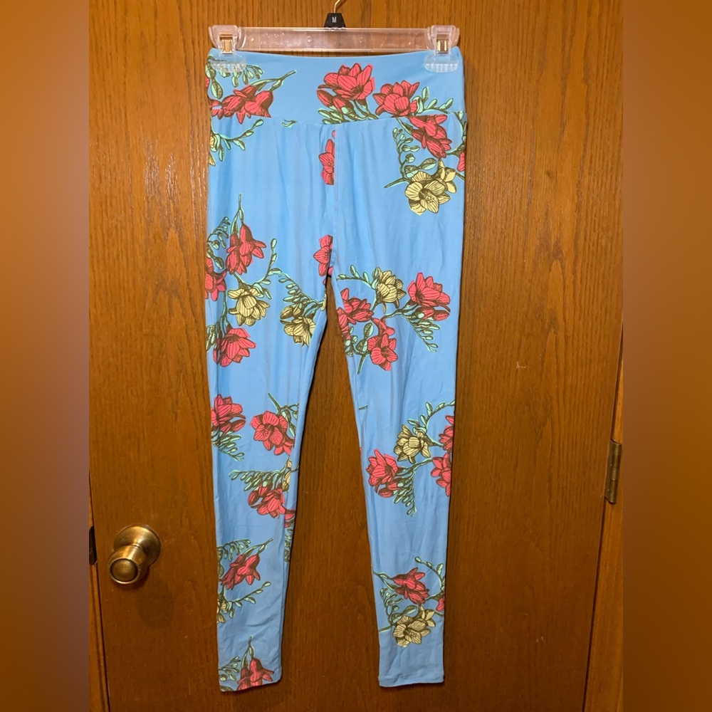 NWOT- LuLaRoe One Size Leggings – Blue with Red & Yellow Floral Print